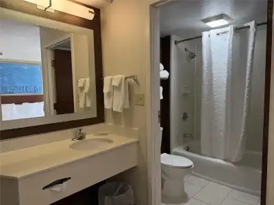 The Peoria, SureStay Collection by Best Western - 36