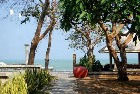 Baan Bayan Beachfront - 24