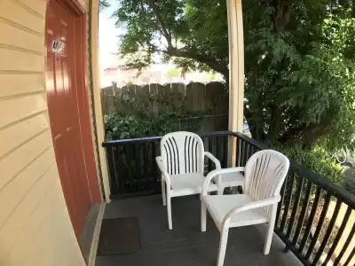 Ocean Cove Motel - 11
