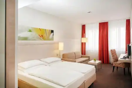 H+ München - 48
