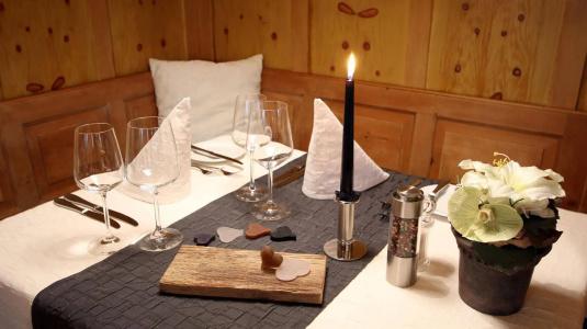 LARET private Boutique - Adults only - 24
