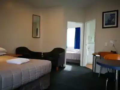 Airport Birches Motel - 47