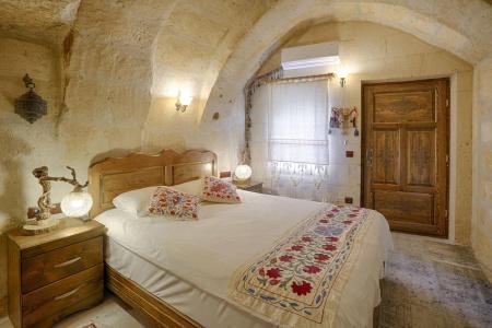 Tulip Cave Suites - 71