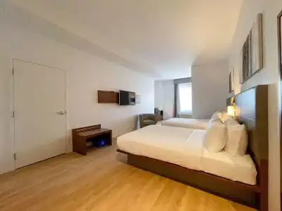 Quality Inn - 4