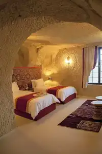 Hezen Cave - 40