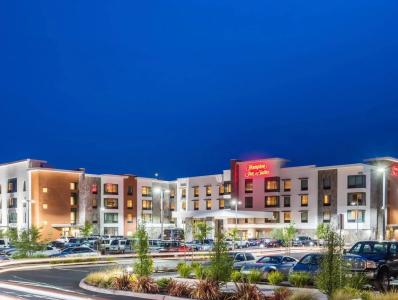 Hampton Inn & Suites Napa - 19
