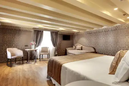 Dona Palace - 4
