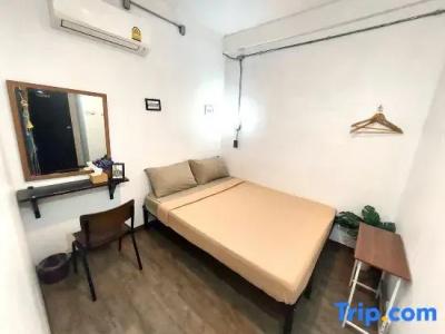 Feel Good Bangkok Hostel - 74