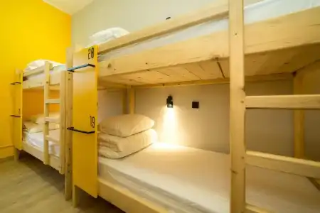 Bee Station - Hostel - 45