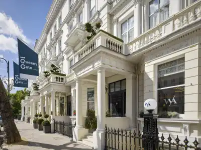 100 Queen's Gate London Kensington, Curio Collection by Hilton - 0
