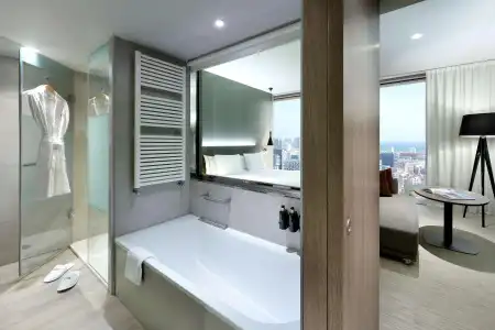 Meliá Barcelona Sky - 12