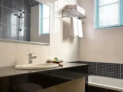 Jetty Suites Apartments - 55