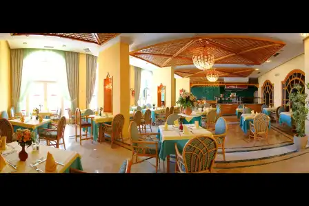 Le Soleil Bella Vista Resort - 17