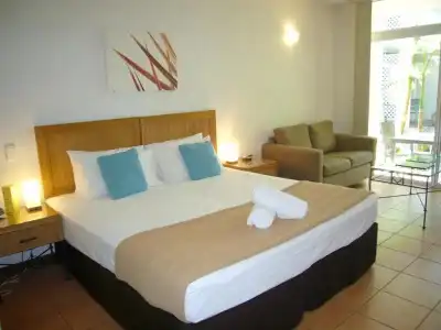 Port Douglas Retreat - 16