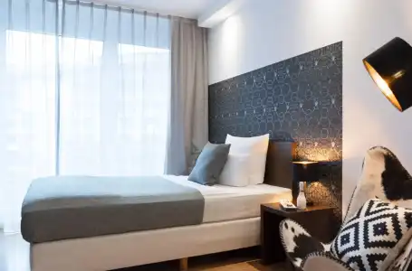 Paragon Apartments - 5