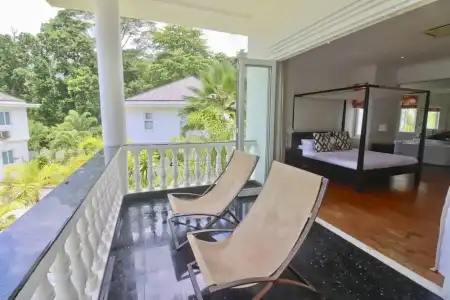 Chateau Elysium Guest house - 95