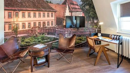 Würzburger Hof - 102