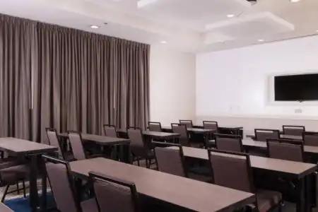 Hampton Inn & Suites by Hilton Augusta-Washington Rd - 10