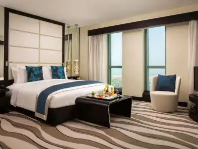 Sofitel Abu Dhabi Corniche - 5