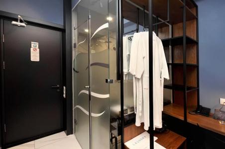 Elle Boutique - 34