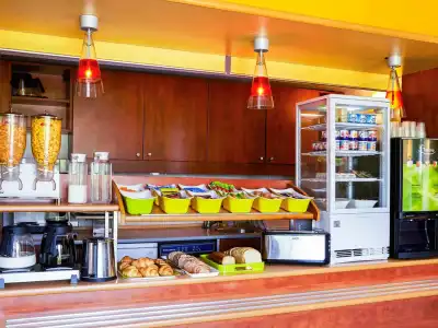Ibis Budget Chartres - 10
