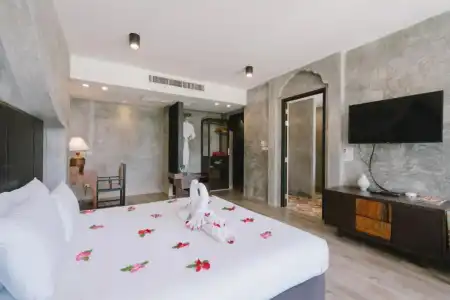 Patong Signature Boutique - 150