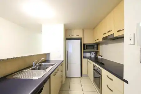 Caloundra Central Apartment - 18
