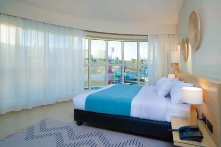 Redcon Suites - 179