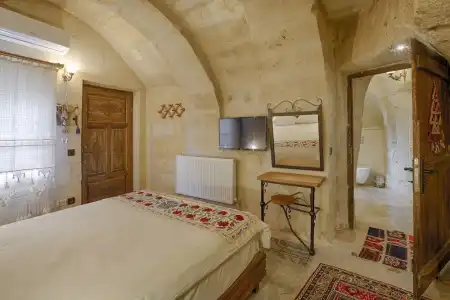 Tulip Cave Suites - 65