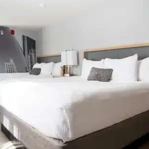 Saint Clair- Magnificent Mile - 27