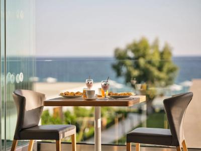 Cavo Orient Beach & Suites - 14