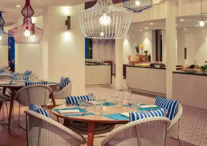 Mercure Maldives Kooddoo Adults Only Resort - 14