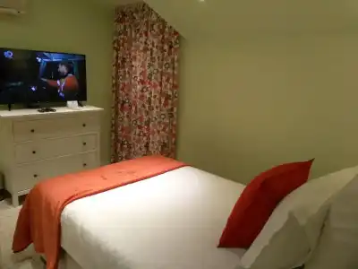 City Boutique Inn - 2