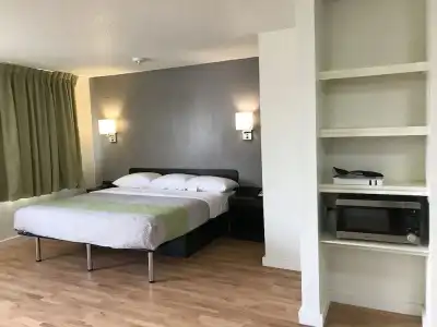 Studio 6 Dallas, TX - 36