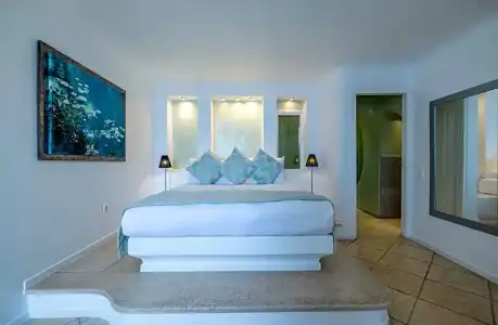 Above Blue Suites - 138