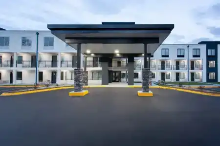 Clarion Pointe - 0