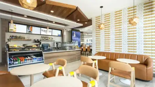 Courtyard by Marriott Santa Monica - 30