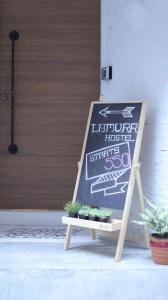 Lamurr Sukhumvit41 (Hostel) - 23