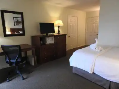 Inn at Cemetery Hill - 5