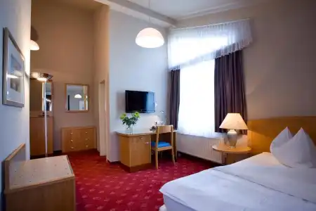 Das Kleine Ritz - 23
