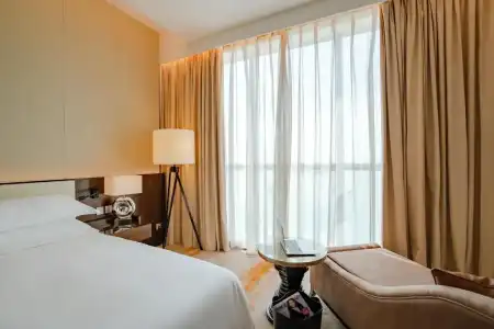 Johari Rotana - 50
