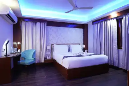 Emirates - 63