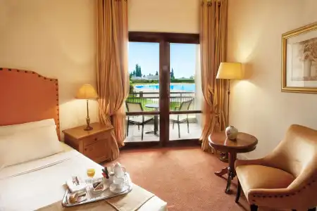 Xenia Palace - 4
