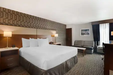 Best Western Plus Commerce - 51