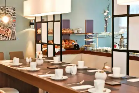 Courtyard by Marriott Dresden - 30
