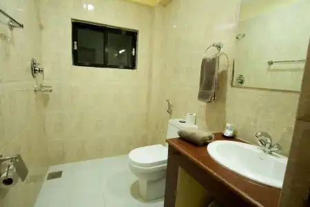Royal Astoria - 46