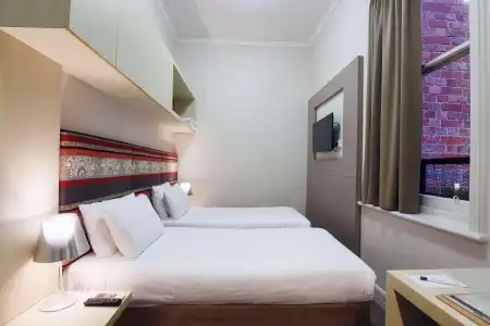 Best Western Melbourne City - 25