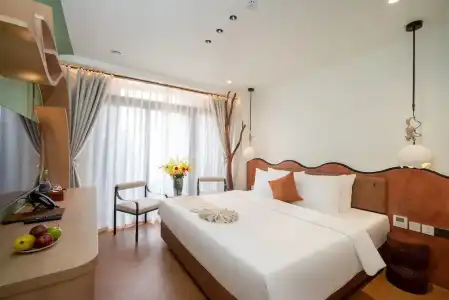 Me Saigon Boutique - 110