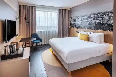 Courtyard by Marriott Prague Airport - 4