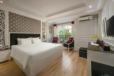 Lavender Central & Spa - 77